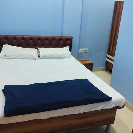 Kamal Lodge Kolkata Bagian luar foto